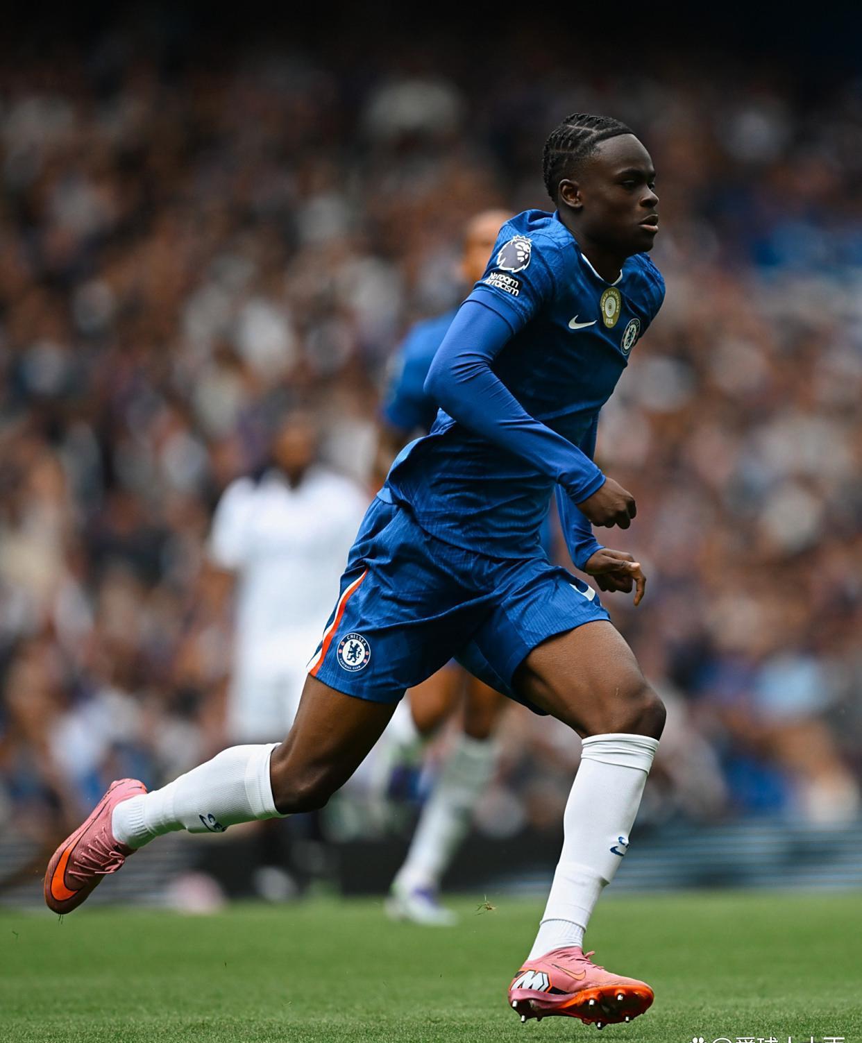 九游体育app-关于英超国际比赛日走向成谜，拉齐奥迎来里程碑，信心回归，阵容厚度经受考验的信息